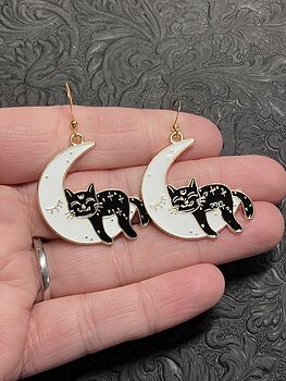 Halloween Black Cat Sleeping on Crescent Moon Witchy Earrings #TETSVriF8Oc