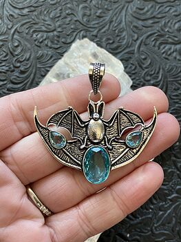 Halloween Flying Vampire Bat Blue Topaz Gemstone Crystal Jewelry Pendant Charm #5YEWqXi5gQ0