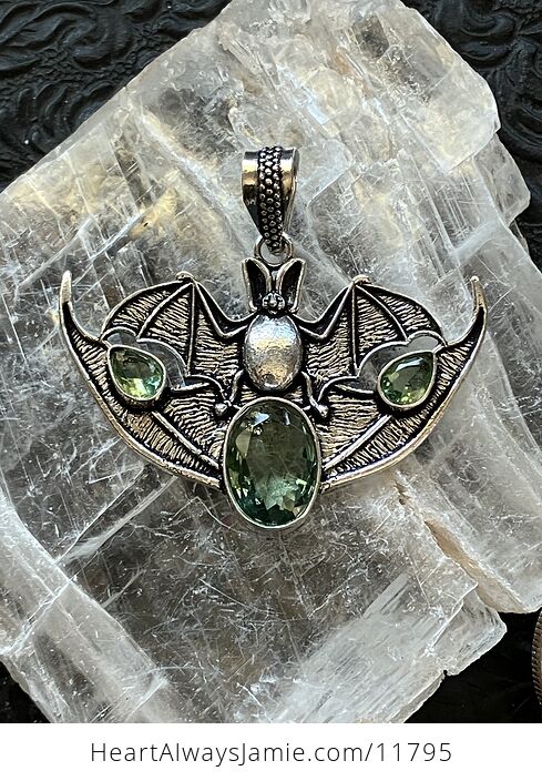 Halloween Flying Vampire Bat Peridot Gemstone Crystal Jewelry Pendant Charm - #6BjtOm0Zha8-1