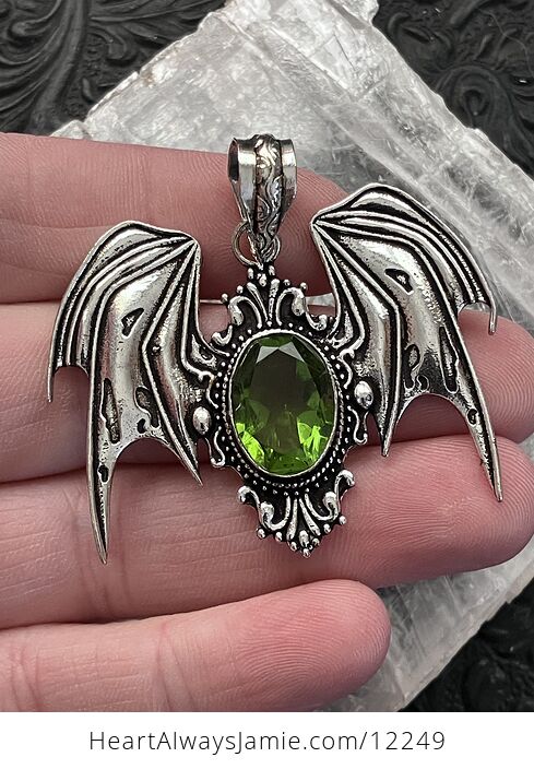 Halloween Flying Vampire Bat Peridot Gemstone Crystal Jewelry Pendant Charm - #zsVRQmuIgCA-1