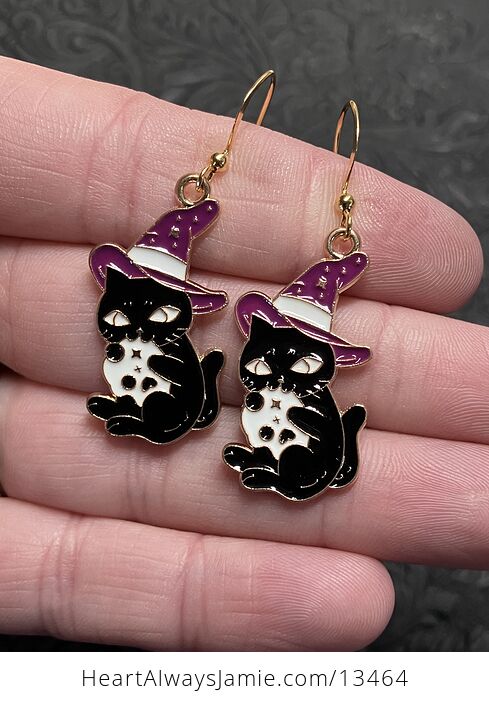 Halloween Witchy Black Cat Hugging Skull Earrings - #F60gOjNP3Ik-1