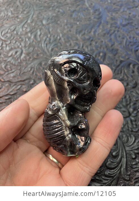 Hand Carved Alien Skeleton Figurine in Xiu Jade Crystal Stone - #D7HqlazIHC8-2