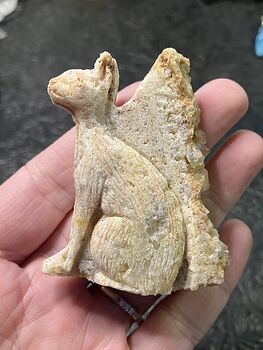Hand Carved Cat in Profile Figurine in Quartz Crystal Stone #bgAA1vduNu4