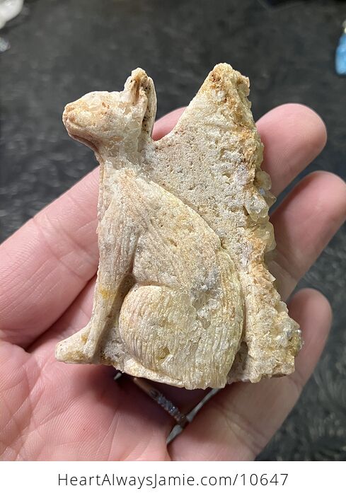 Hand Carved Cat in Profile Figurine in Quartz Crystal Stone - #bgAA1vduNu4-1