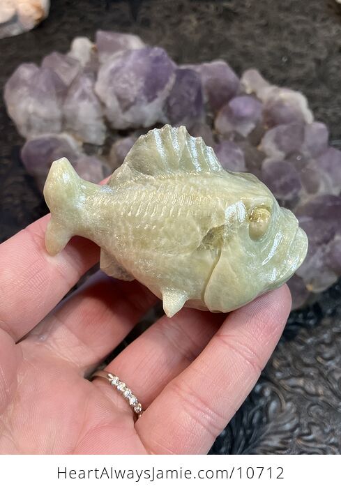 Hand Carved Jade Crystal Stone Fish Figurine - #OFvaujUD95g-2