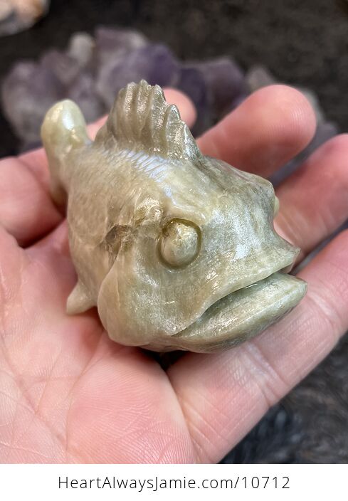 Hand Carved Jade Crystal Stone Fish Figurine - #OFvaujUD95g-6