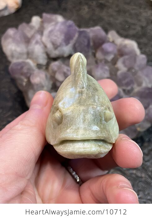 Hand Carved Jade Crystal Stone Fish Figurine - #OFvaujUD95g-3
