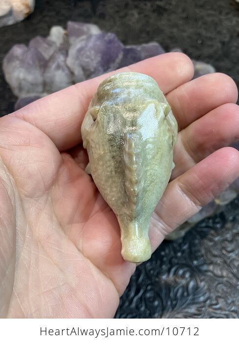 Hand Carved Jade Crystal Stone Fish Figurine - #OFvaujUD95g-4