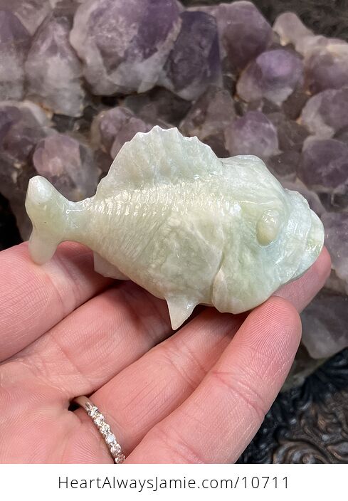 Hand Carved Jade Crystal Stone Fish Figurine - #TiovlJAIy2A-1