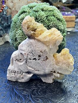 Hand Carved Skull in Crystal Stone with Points on the Edge #W8UExOMMjT4