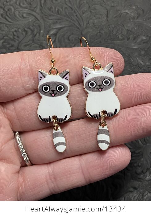 Happy Siamese Cat Dangly Tail Earrings - #nOOwnky1z00-1