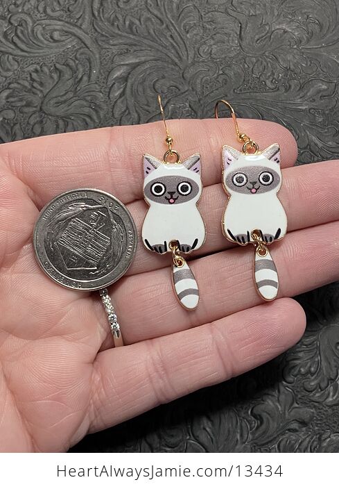 Happy Siamese Cat Dangly Tail Earrings - #nOOwnky1z00-4