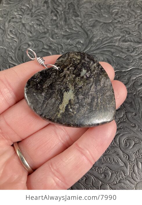 Heart Shaped Black and Pyrite Jasper Stone Jewelry Pendant - #FLOFIIK9Epo-5