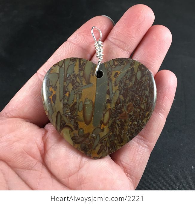 Heart Shaped Natural Stone Pendant - #eyFJKr8QtjI-1