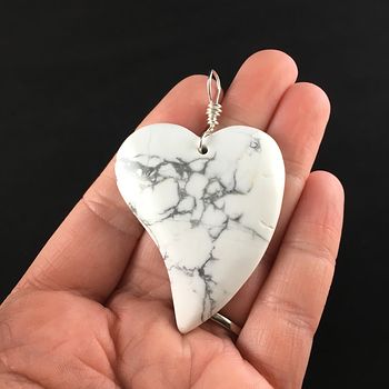 Heart Shaped White Howlite Stone Jewelry Pendant #rFewTPS0nVg