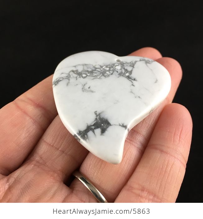 Heart Shaped White Howlite Stone Jewelry Pendant - #I5YxZl5CcNc-2