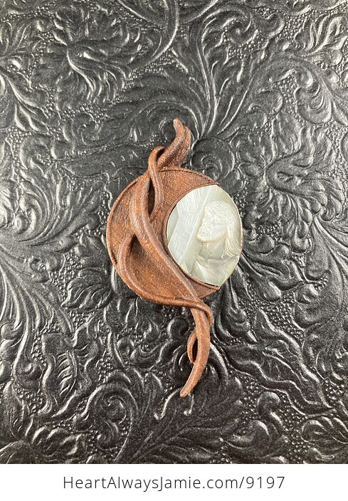 Jesus Mother of Pearl and Wood Mini Art Jewelry Pendant Ornament - #ZuqyEzylppg-5