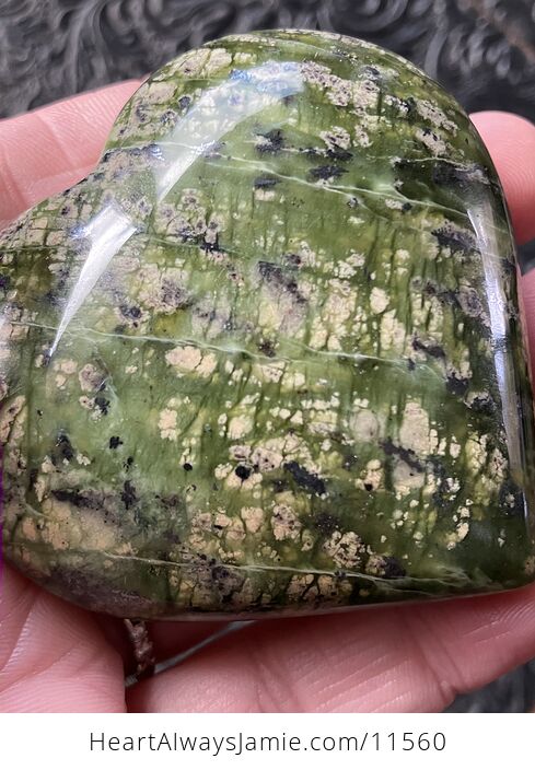 Jungle Green Serpentine Puffy Heart Carved Crystal Stone - #u8ADotHQJ0o-5