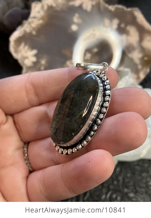 Labradorite Gemstone Crystal Jewelry Swirl Pendant - #QrxbJkAMugo-3