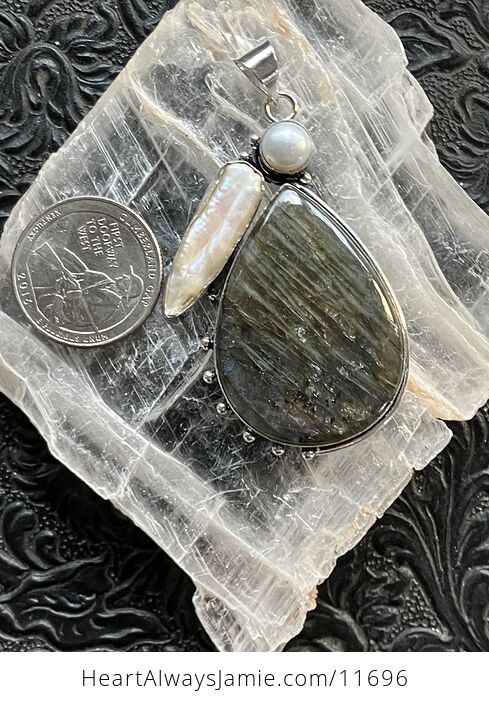 Large Flashy Labradorite and Pearl Crystal Stone Jewelry Pendant - #iNTNSVywtIo-4
