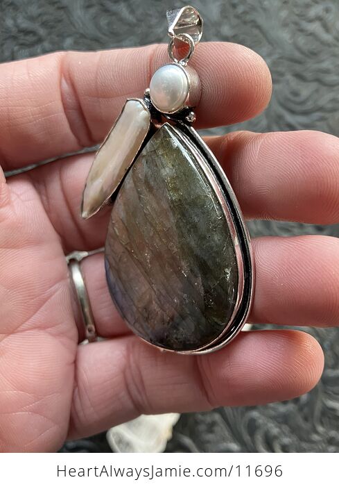 Large Flashy Labradorite and Pearl Crystal Stone Jewelry Pendant - #iNTNSVywtIo-8