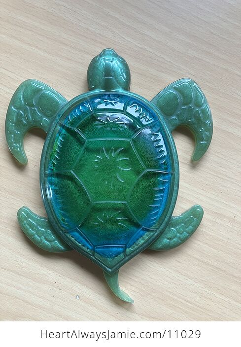 Large Green and Blue Glittery Sea Turtle Resin Art - #kFlUiIdd3dc-2