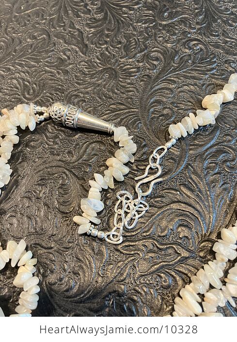 Leaf Necklace with Flashy Peach Moonstone Crystal Chips and Metal Beads - #4BP4mNv7dWs-9