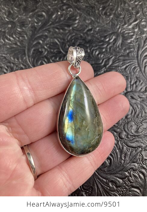 Natural Blue Flash Labradorite Crystal Stone Jewelry Pendant - #IYl2UiGm3BA-1
