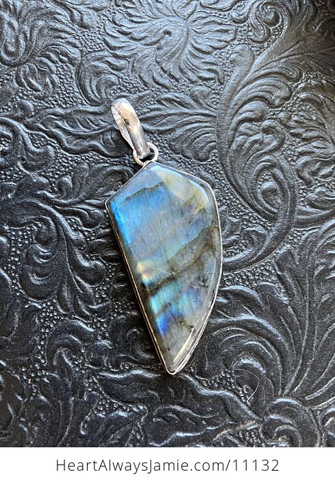 Natural Blue Flash Labradorite Crystal Stone Jewelry Pendant - #hsZ7yfoeUU0-1