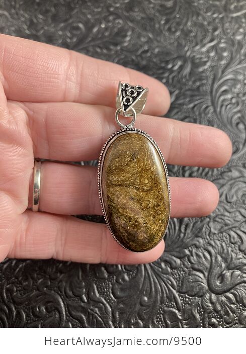 Natural Bronzite Crystal Stone Jewelry Pendant - #frmaW0y15WE-1