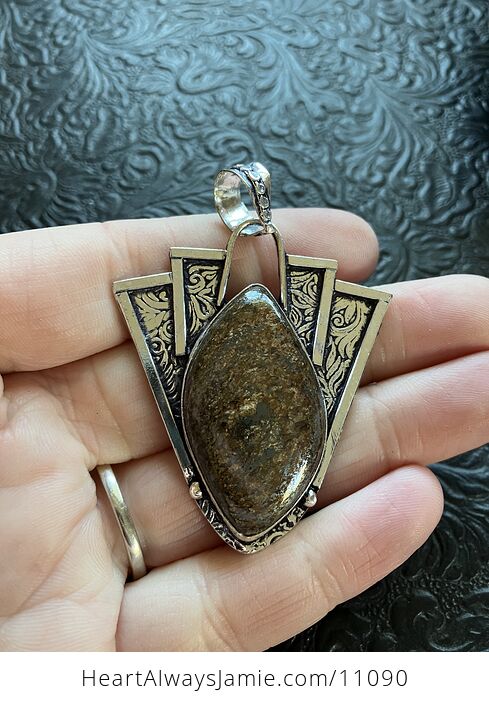 Natural Bronzite Crystal Stone Jewelry Pendant with Hearts - #sP0JxjJGpqw-2