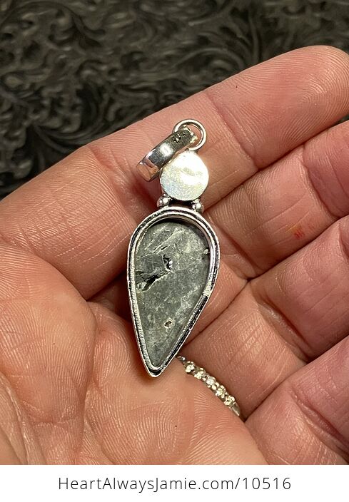 Natural Green Seraphinite and Rainbow Moonstone Crystal Stone Jewelry Pendant - #nbgydf203w8-4
