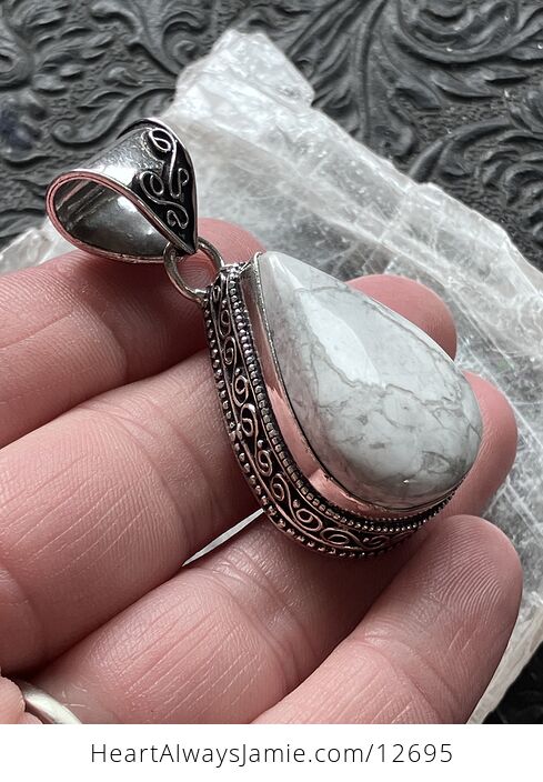 Natural Howlite Handcrafted Stone Jewelry Crystal Pendant - #DsMsQpXfhUo-3