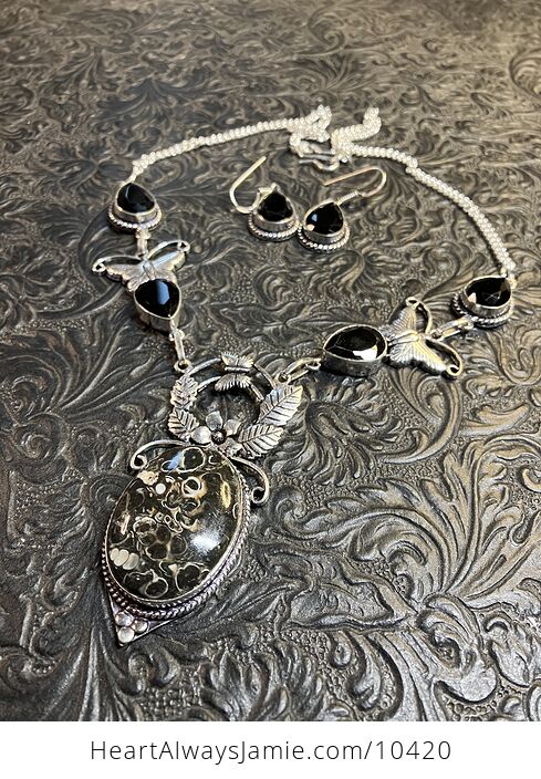 Nature Fairy Themed Turitella Agate and Onyx Jewelry Set Necklace and Earrings - #optllefVSnM-3