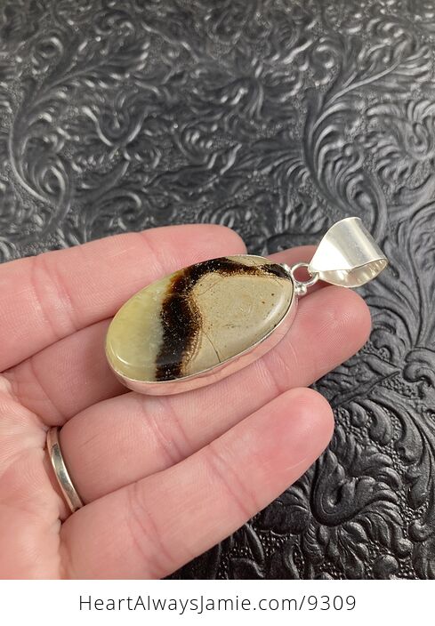 Oval Septarian Crystal Stone Jewelry Pendant - #F1ktvNMosUs-4