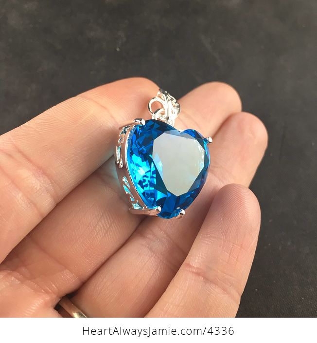 Pending Gorgeous Heart Shaped Faceted Blue Topaz Gemstone Gem Pendant Necklace - #0blwKwrVKV8-6