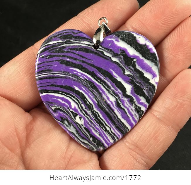 Pretty Black White and Purple Synthetic Heart Shaped Stone Pendant Necklace - #E3jl1p0AJKM-2