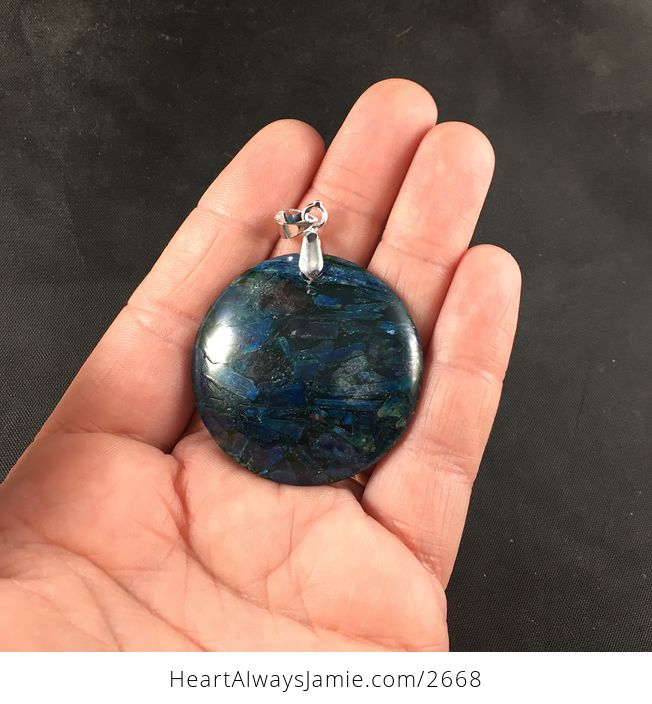 Pretty Round Kyanite Stone Pendant Necklace - #DDQiU1aBgow-2