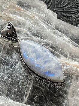 Rainbow Moonstone Gemstone Crystal Jewelry Pendant #L1p71gjiopo