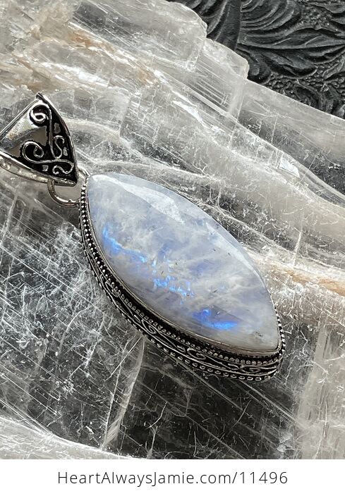 Rainbow Moonstone Gemstone Crystal Jewelry Pendant - #L1p71gjiopo-1