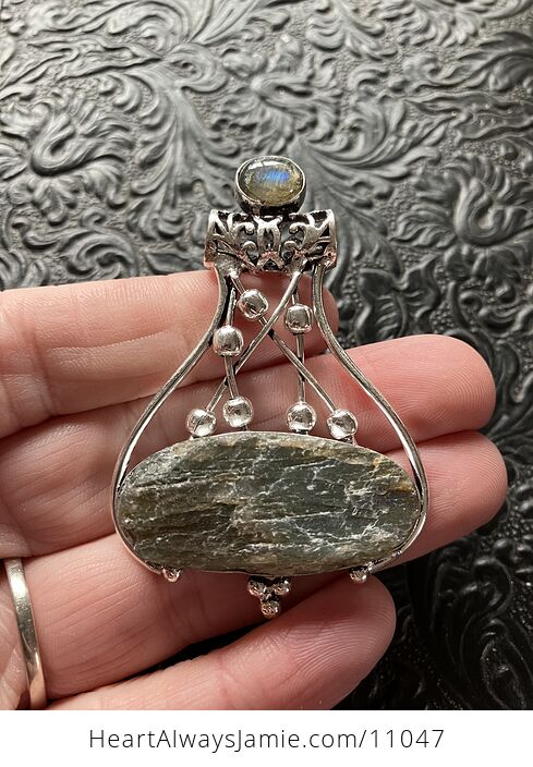 Raw Labradorite Gemstone Jewelry Crystal Fidget Pendant - #BvTNLksAJLA-6