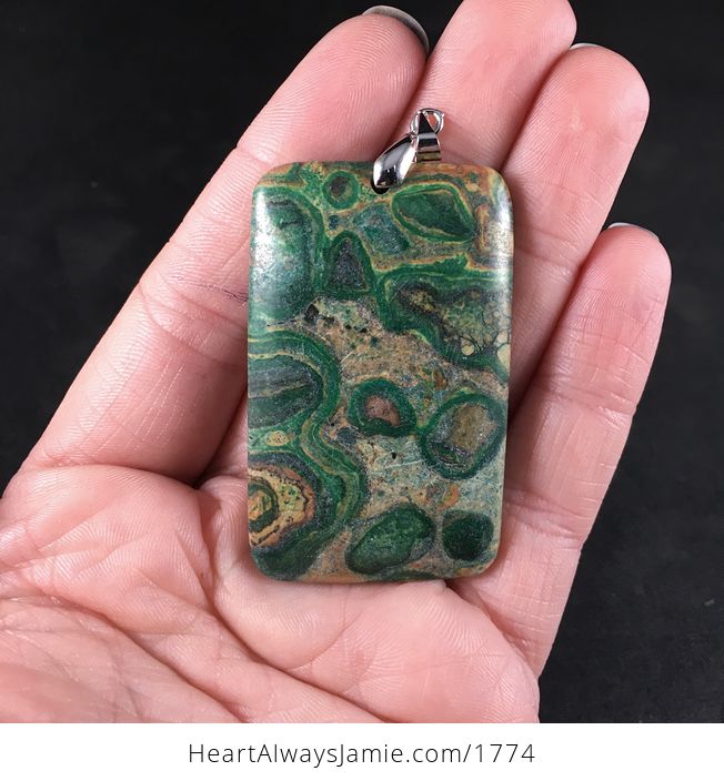 Rectangular Green and Tan Choi Finches Stone Pendant - #1r8XdI0e050-1