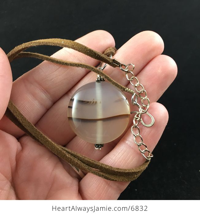 Round Agate Stone Jewelry Pendant Necklace - #pNbHecWRWMA-1