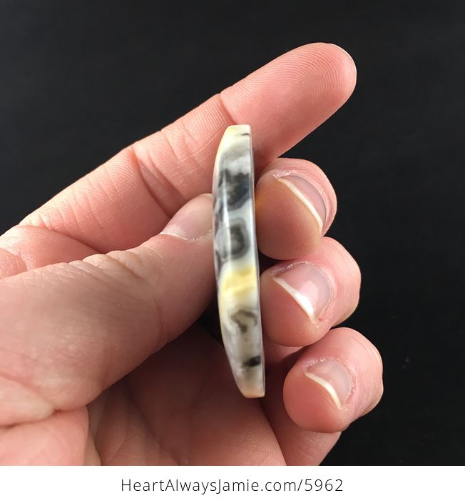 Round Gray and Yellow Crazy Lace Agate Stone Jewelry Pendant - #ZAJdfzRiKyU-5