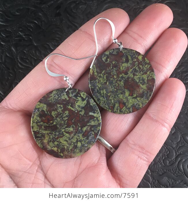 Round Green and Red African Bloodstone Jewelry Earrings - #Ylt0KJjgoxE-1