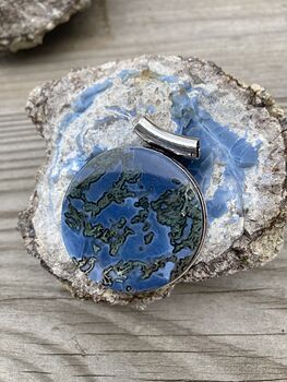 Round Moss Agate Owyhee Oregon Blue Opal Pendant #Wcm3RmPyLTQ