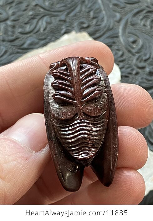 Sandalwood Cicada Carving - #NWD0SO02Z6M-7