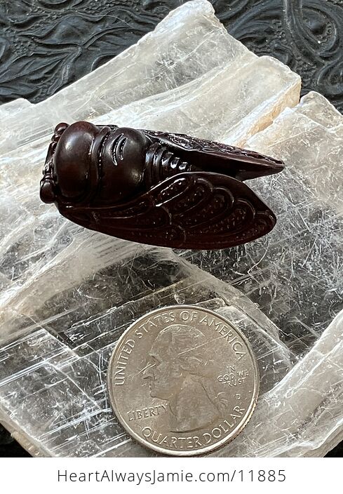 Sandalwood Cicada Carving - #NWD0SO02Z6M-2