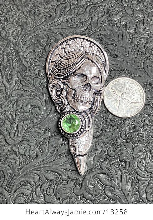 Santa Muerte Skull Pendant with a Faceted Peridot Gem Stone Crystal Jewelry - #myHxEMWaVaM-6