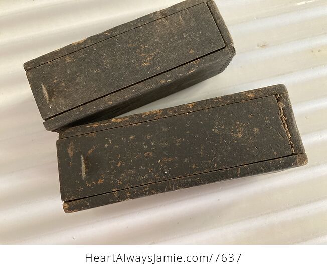 Set of 2 Antique Wood Boxes Dovetail Finger Jointed Lid - #mwflNWvZebg-3